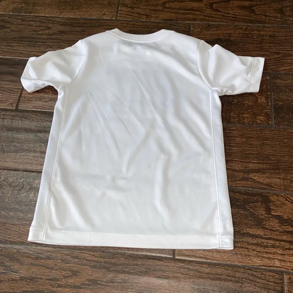 Nike Dri-Fit Shirt Kids Size M